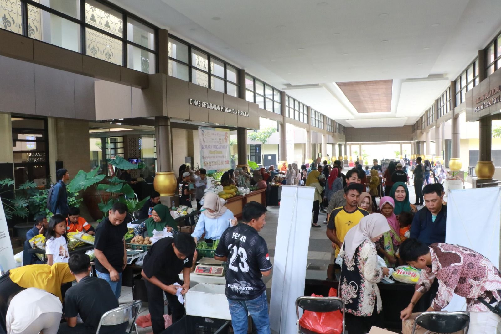 Bahan Pokok Rawan Nasik Jelang Ramadhan, DKPP Kabupaten Serang Siasati dengan Program Pangan Murah 8 Bahan Pokok Rawan Nasik Jelang Ramadhan, DKPP Kabupaten Serang Siasati dengan Program Pangan Murah