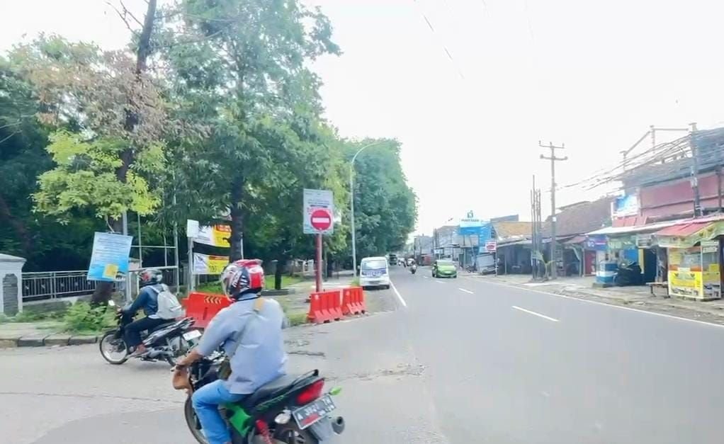Polres Cilegon Rekayasa Lalu Lintas di Jam Ngabuburit, Cek Rinciannya Jangan Sampai Bingung di Jalan 3 Polres Cilegon Rekayasa Lalu Lintas di Jam Ngabuburit, Cek Rinciannya Jangan Sampai Bingung di Jalan