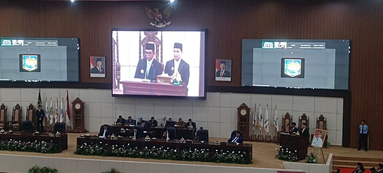 Pidato Perdana Sebagai Gubernur Banten, Andra Soni Tegaskan Komitmen Tidak akan Korupsi 1 Pidato Perdana Sebagai Gubernur Banten, Andra Soni Tegaskan Komitmen Tidak akan Korupsi