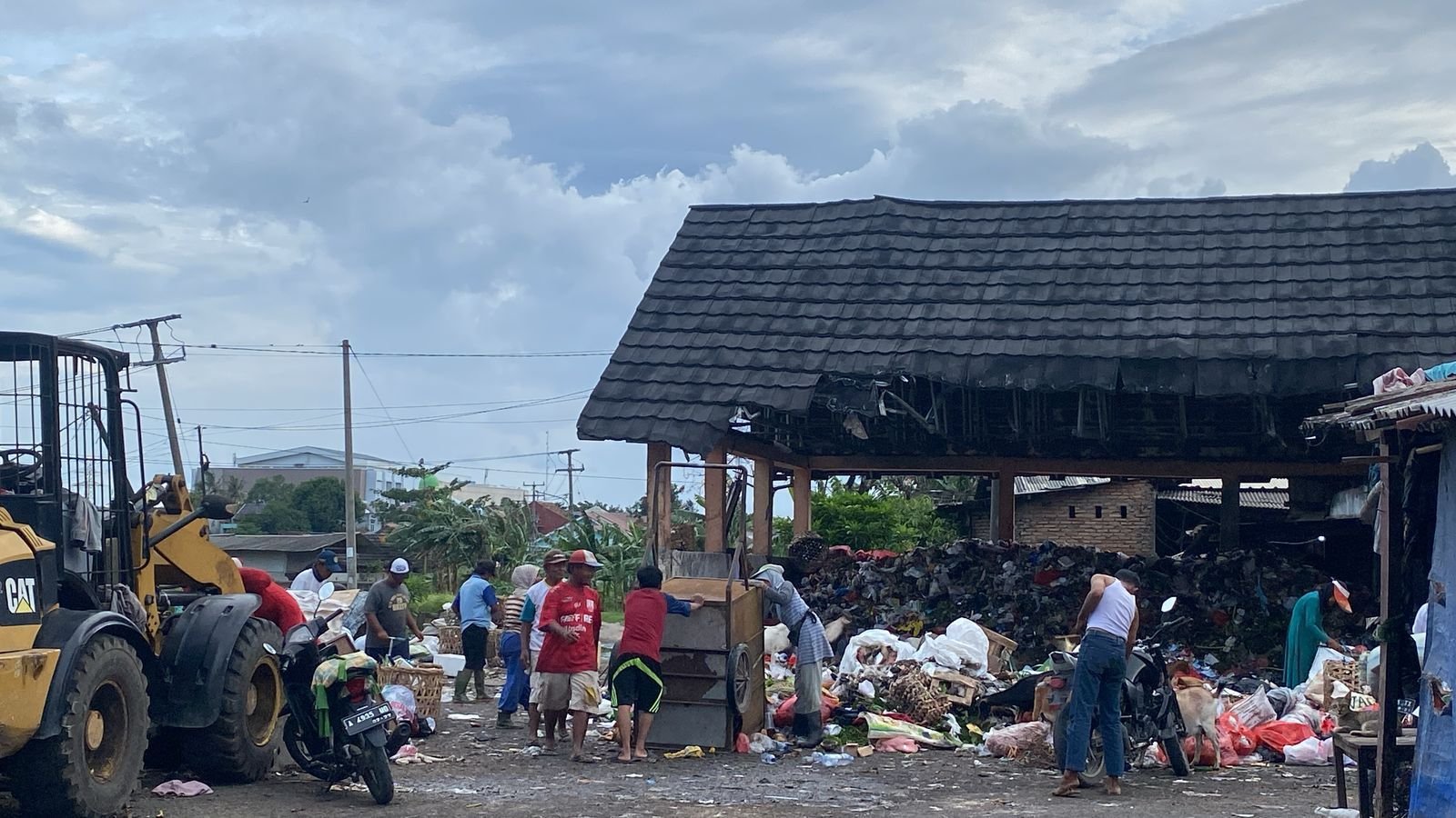 Wujudkan Kota Cilegon Bersih, Robinsar Janji Siapkan Sarpas Tambahan Penanganan Sampah