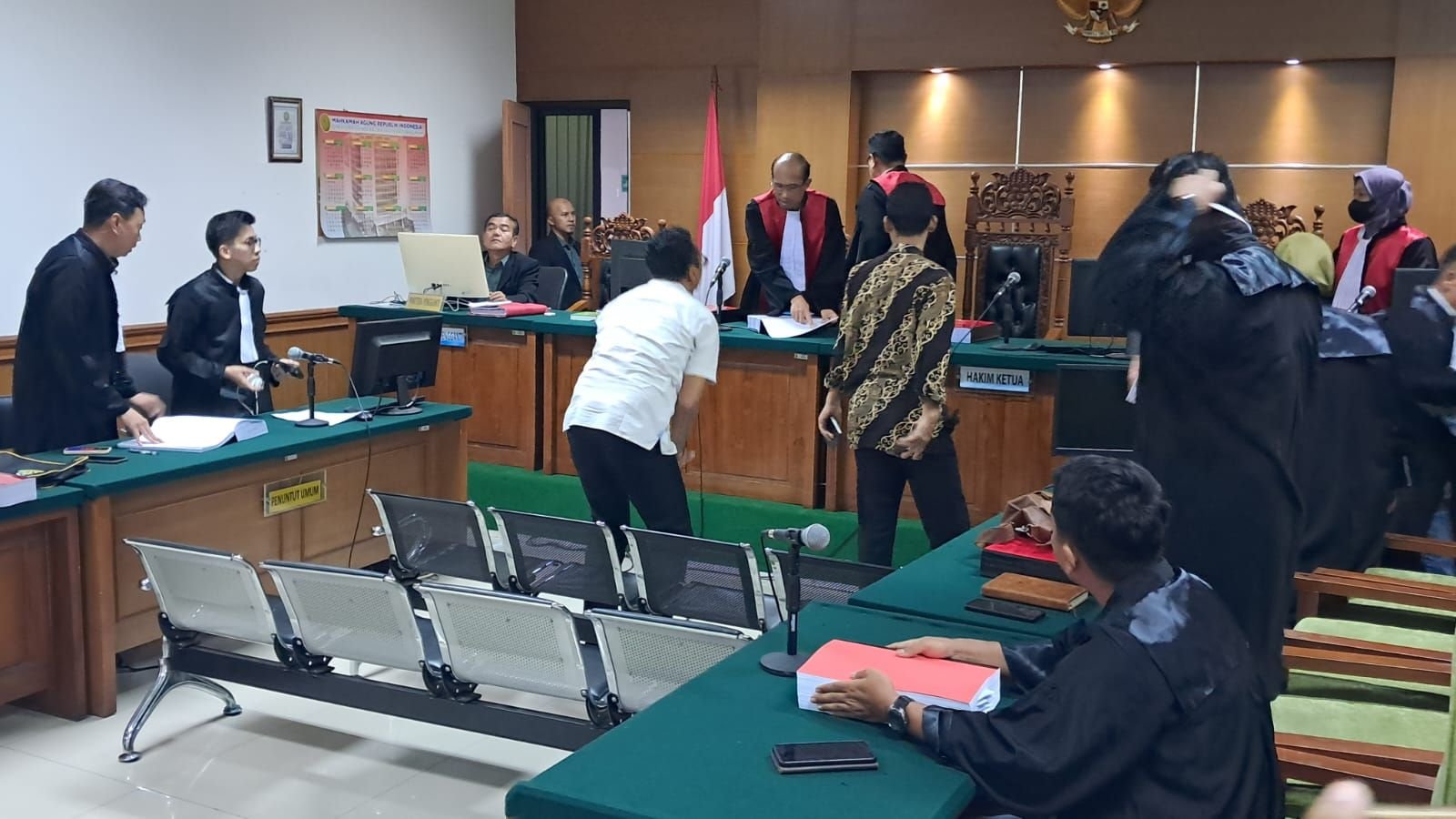 Tilep Uang Retribusi Sampah, 2 Mantan Pegawai DLH Kota Cilegon Dituntut 3,5 Tahun Penjara