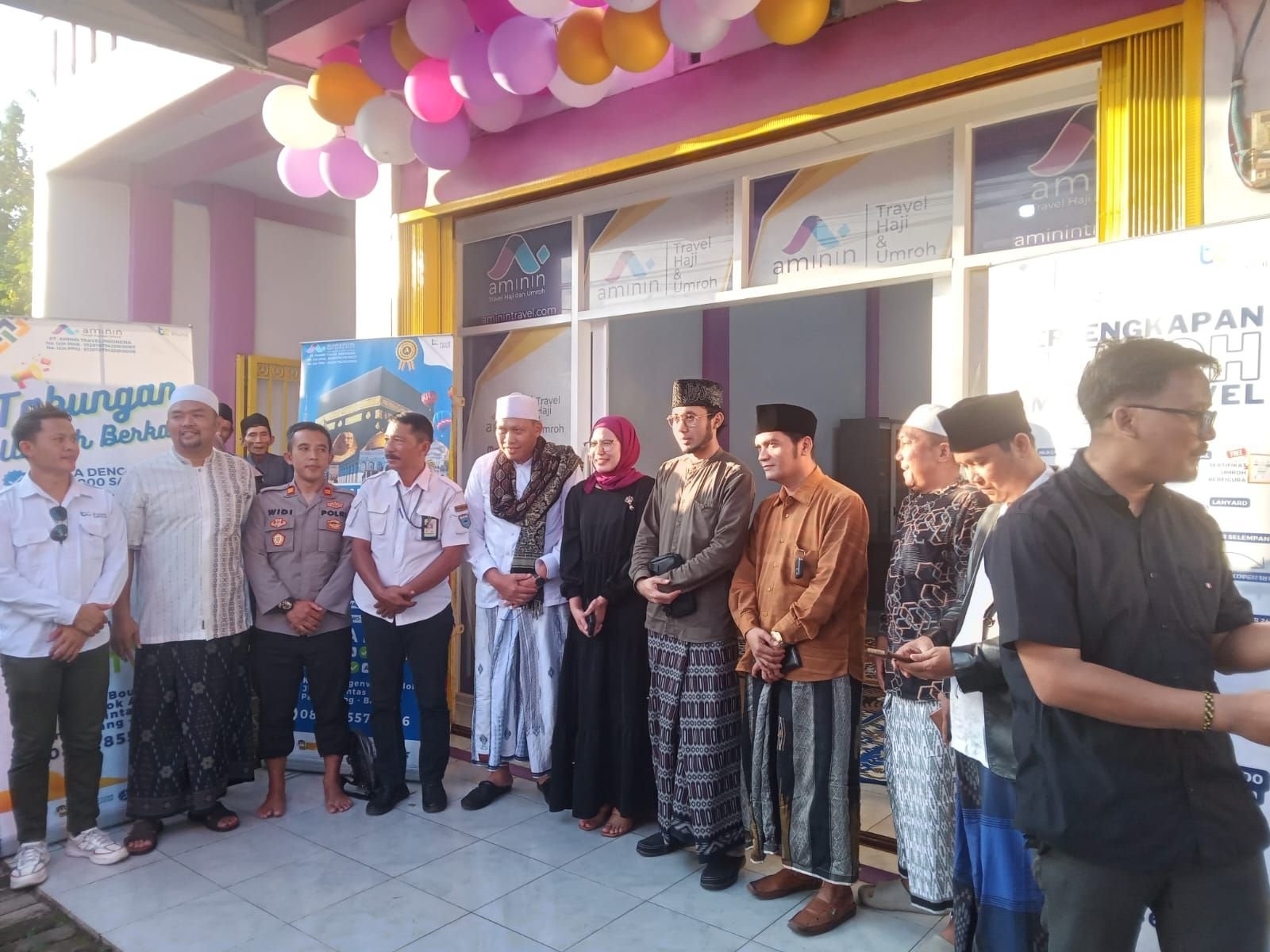 Aminin Travel Resmi Beroperasi, Buka Pendaftaran Haji dan Umroh di Banten 2 Aminin Travel Resmi Beroperasi, Buka Pendaftaran Haji dan Umroh di Banten