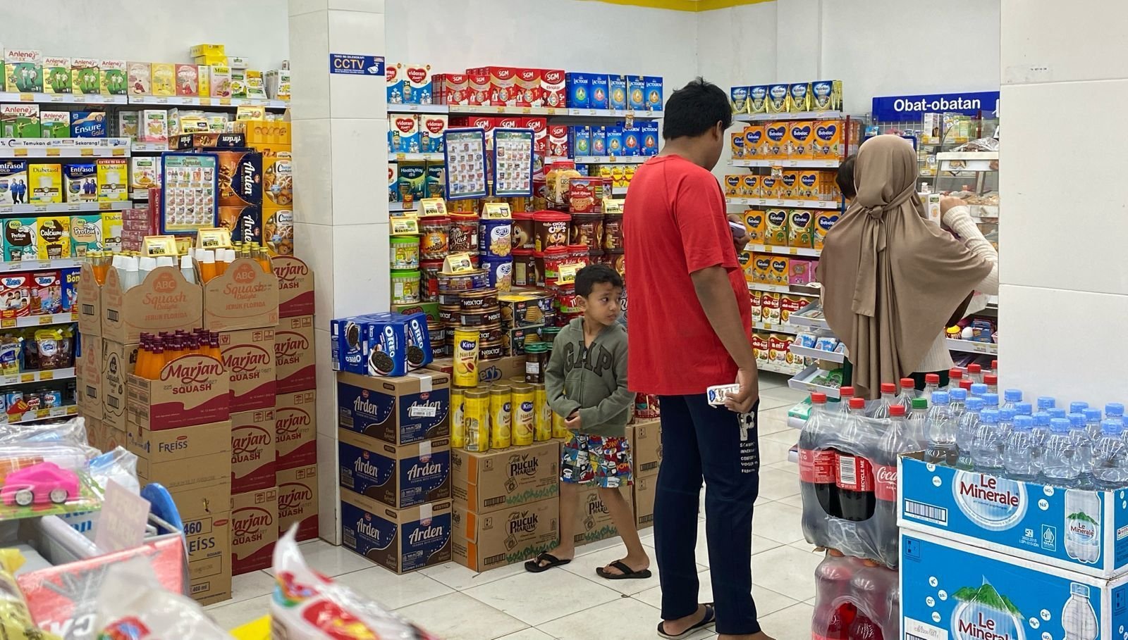 Makanan Kaleng Rawan Pengawet, Dinkes Cilegon Awasi Pangan Pasar Swalayan Jelang Lebaran 2025