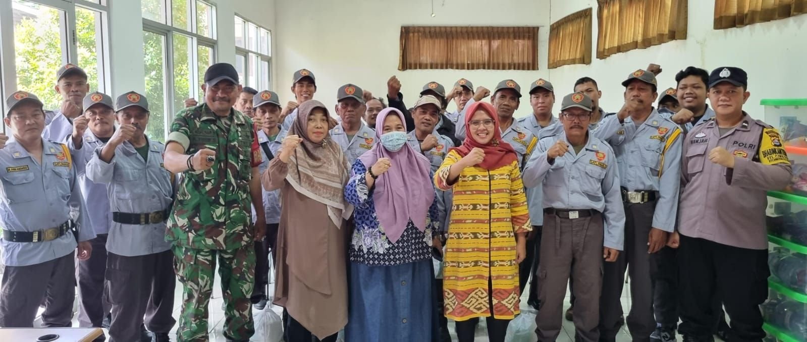 Kelurahan Ciwaduk Evaluasi Keaktifan Satlinmas, Anggota Tidak Aktif Bakal Diganti 5 Kelurahan Ciwaduk Evaluasi Keaktifan Satlinmas, Anggota Tidak Aktif Bakal Diganti