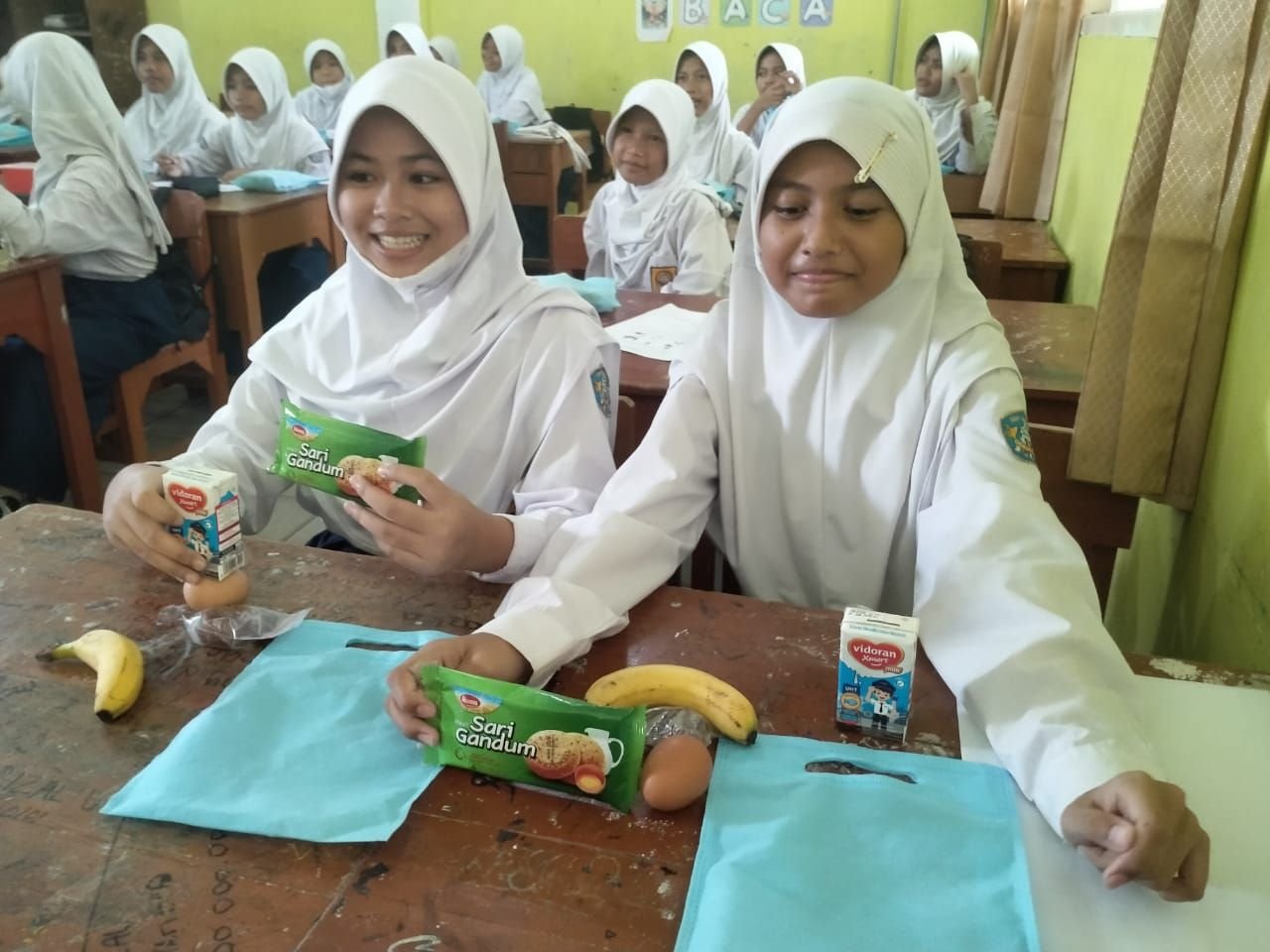 Edisi Khusus Ramadan, Menu MBG di Kota Serang Dikonversi Jadi Telur Rebus dan Kurma 4 Edisi Khusus Ramadan, Menu MBG di Kota Serang Dikonversi Jadi Telur Rebus dan Kurma