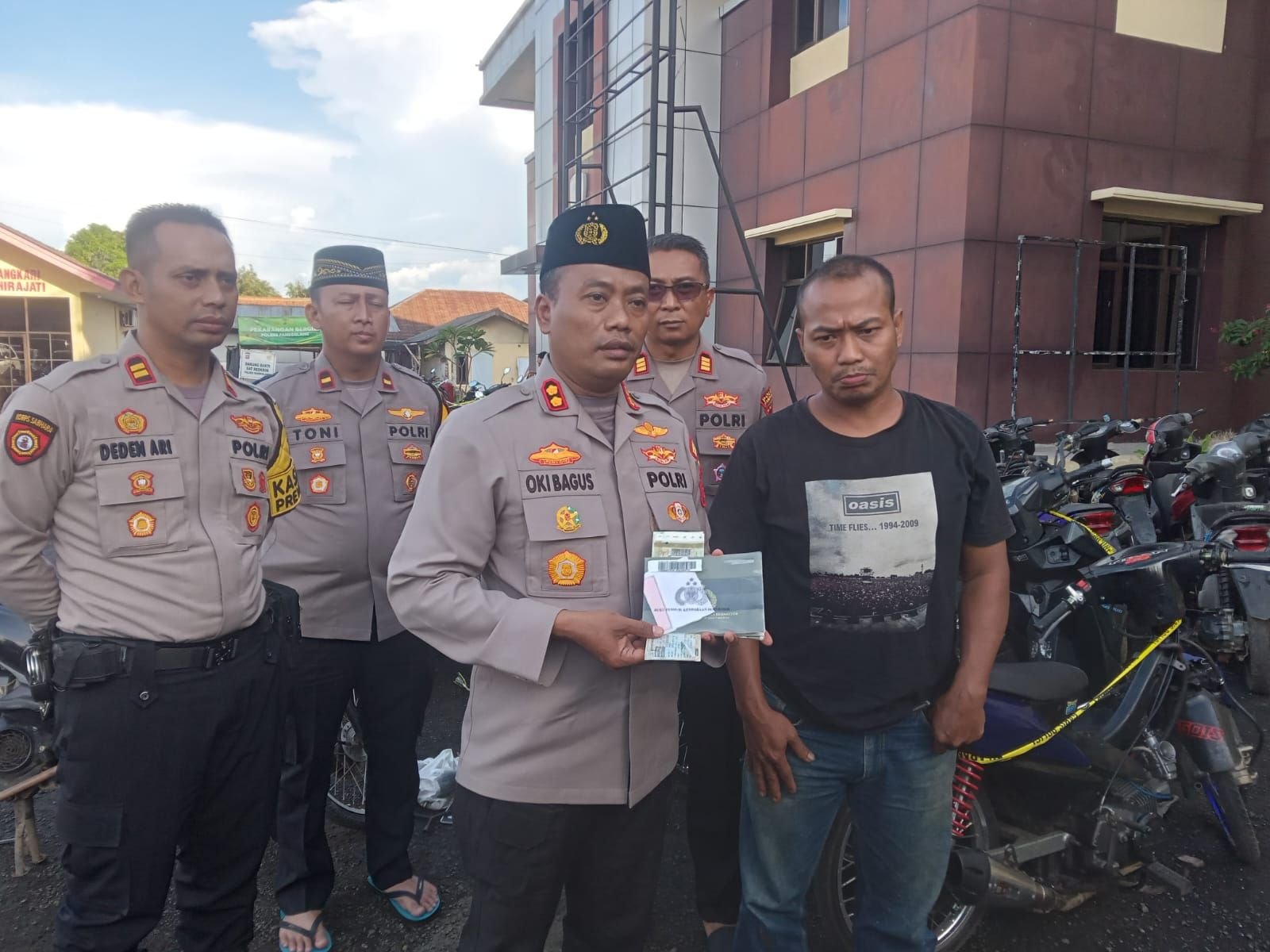 Hasil Operasi Pekat Ramadan, Polres Pandeglang Amankan 60 Motor Diduga Bodong 2 Hasil Operasi Pekat Ramadan, Polres Pandeglang Amankan 60 Motor Diduga Bodong