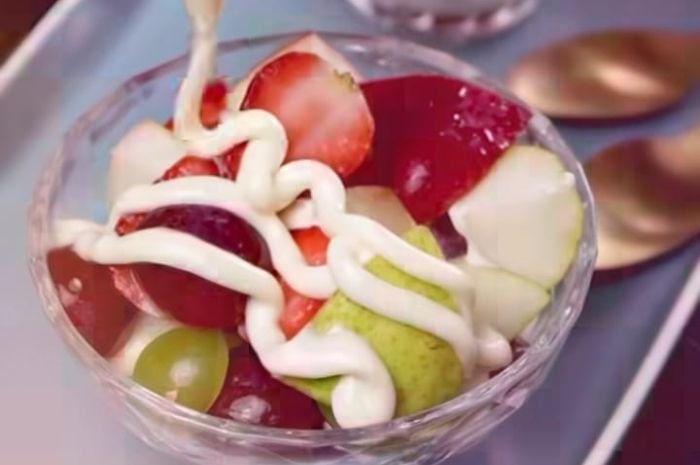 Cara Buat Salad Buah yang Mudah, Resep Menu Buka Puasa yang Sehat Tapi Bikin Nagih 10 Cara Buat Salad Buah yang Mudah, Resep Menu Buka Puasa yang Sehat Tapi Bikin Nagih