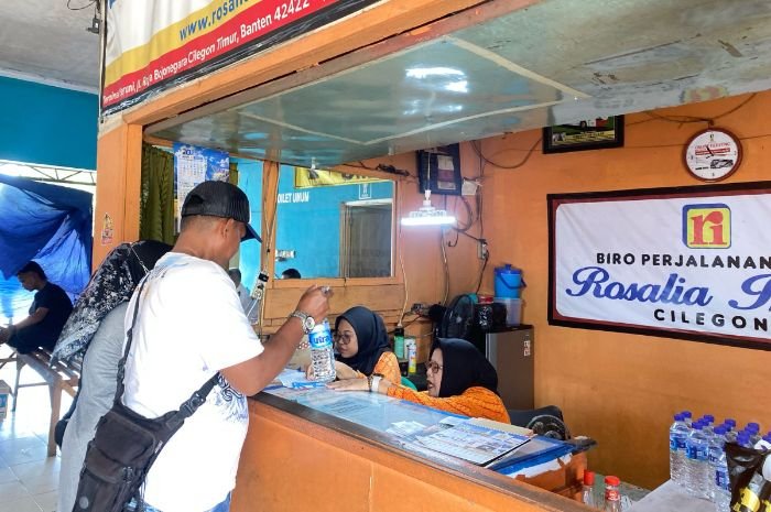 Lesu, Penjualan Tiket Bus Lebaran 2025 di Terminal Seruni Kota Cilegon Turun 50 Persen
