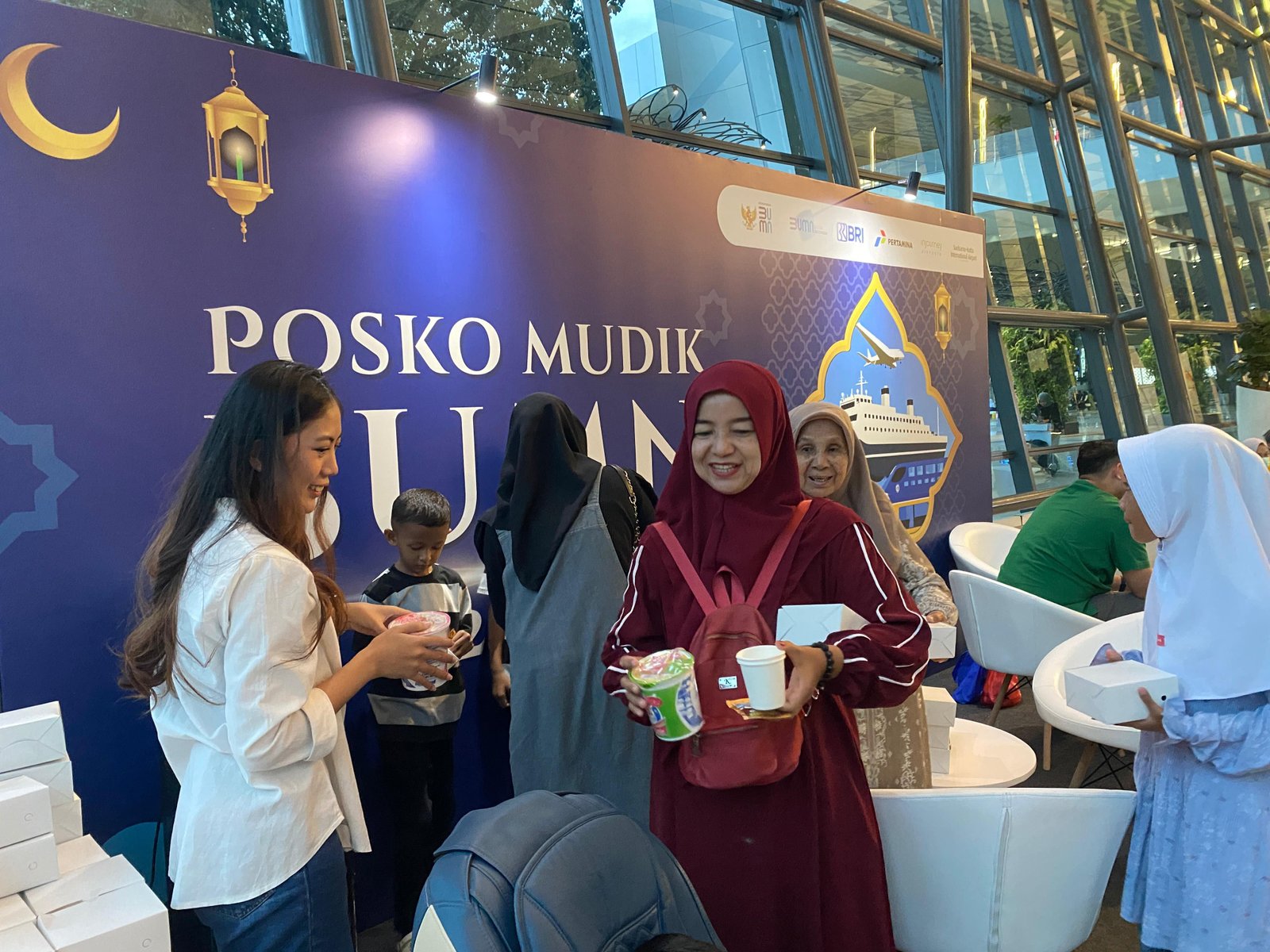 BRI Buka Posko Mudik BUMN pada Lebaran 2025, Ada di Rest Area Jalan Tol Hingga Bandara 1 BRI Buka Posko Mudik BUMN pada Lebaran 2025, Ada di Rest Area Jalan Tol Hingga Bandara