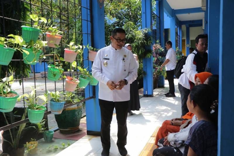 Tinjau Layanan dan Sekolah Usai Lebaran, Maryono Pastikan Kualitas Tetap Terjaga 2 Tinjau Layanan dan Sekolah Usai Lebaran, Maryono Pastikan Kualitas Tetap Terjaga