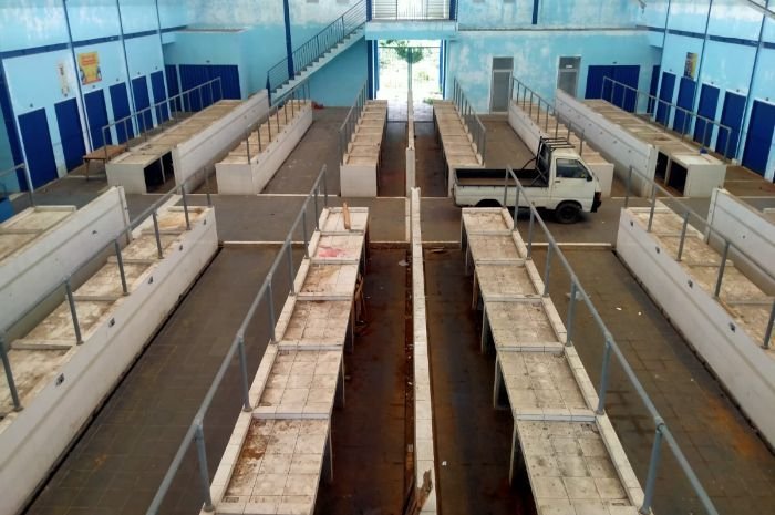 Sempat Dihidupkan Kembali dengan Anggaran Rp8,6 Miliar, Pasar Cipanas Baru Kini Ditinggal Pedagang dan Rusak 1 Sempat Dihidupkan Kembali dengan Anggaran Rp8,6 Miliar, Pasar Cipanas Baru Kini Ditinggal Pedagang dan Rusak