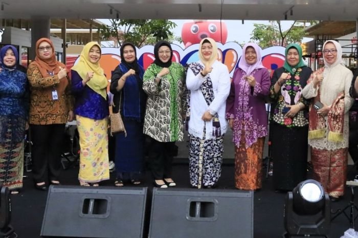 Hari Kartini, Wabup Ajak Perempuan Kabupaten Tangerang Aktif Bayar Pajak 3 Hari Kartini, Wabup Ajak Perempuan Kabupaten Tangerang Aktif Bayar Pajak