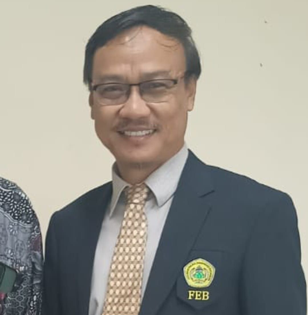 Hady Sutjipto Gemar Masak dan Belanja di Pasar Bareng Istri