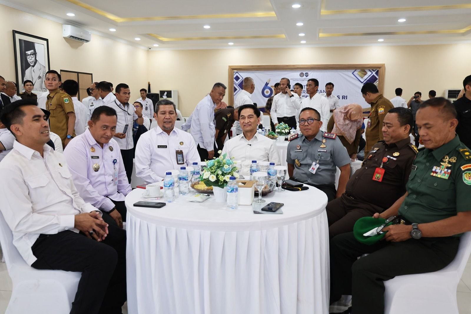 Wagub Dimyati Natakusumah Minta Tahanan Narkoba Dipisah dengan Kasus Lainnya, Alasannya...... 7 Wagub Dimyati Natakusumah Minta Tahanan Narkoba Dipisah dengan Kasus Lainnya, Alasannya......