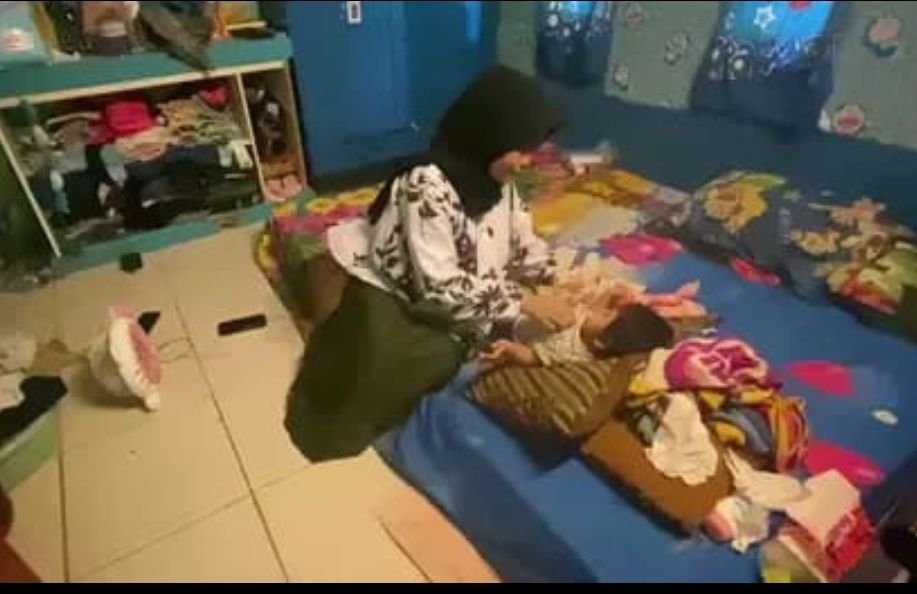 Balita Penderita Kelainan Usus di Kabupaten Lebak Butuh Uluran Tangan, Sang Ayah Hanya Bekerja Sebagai Pemulung 4 Balita Penderita Kelainan Usus di Kabupaten Lebak Butuh Uluran Tangan, Sang Ayah Hanya Bekerja Sebagai Pemulung