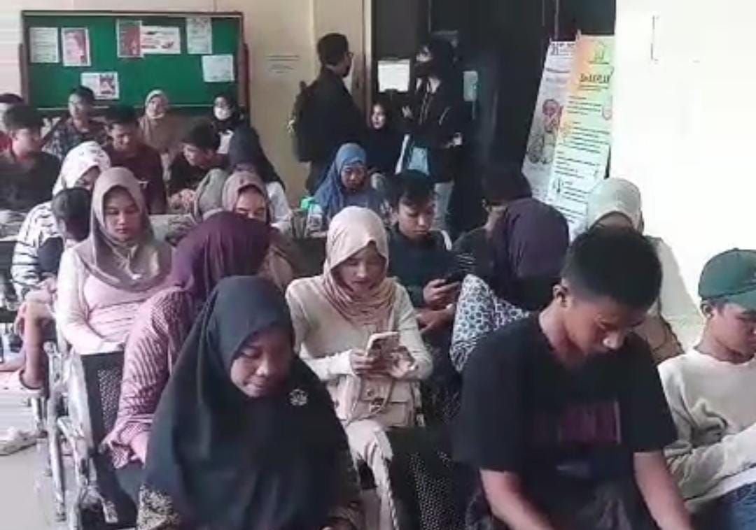 Empat Bulan, 1.723 Pencaker di Kota Serang Ajukan Pembuatan Kartu AK1 1 Empat Bulan, 1.723 Pencaker di Kota Serang Ajukan Pembuatan Kartu AK1