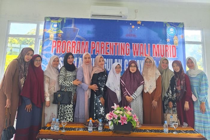 Parenting Menjadi Program Andalan SDIU Cahaya Al-Fatih