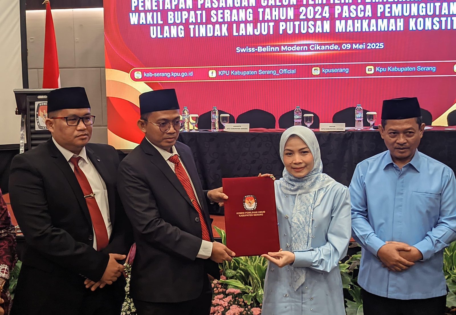 Resmi Ditetapkan Bupati Serang, Zakiyah-Najib Beri Bocoran Program 100 Hari Kerja 2 Resmi Ditetapkan Bupati Serang, Zakiyah-Najib Beri Bocoran Program 100 Hari Kerja