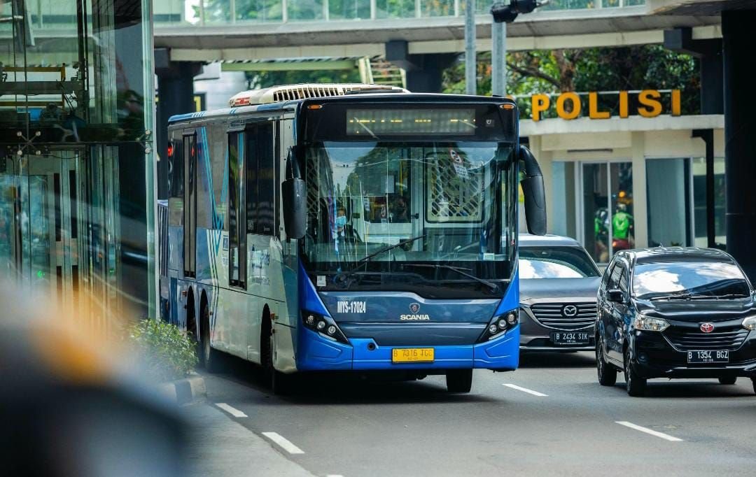 Gubernur Pramono Wajibkan ASN Pemprov DKI Jakarta Naik Transportasi Umum Setiap Rabu