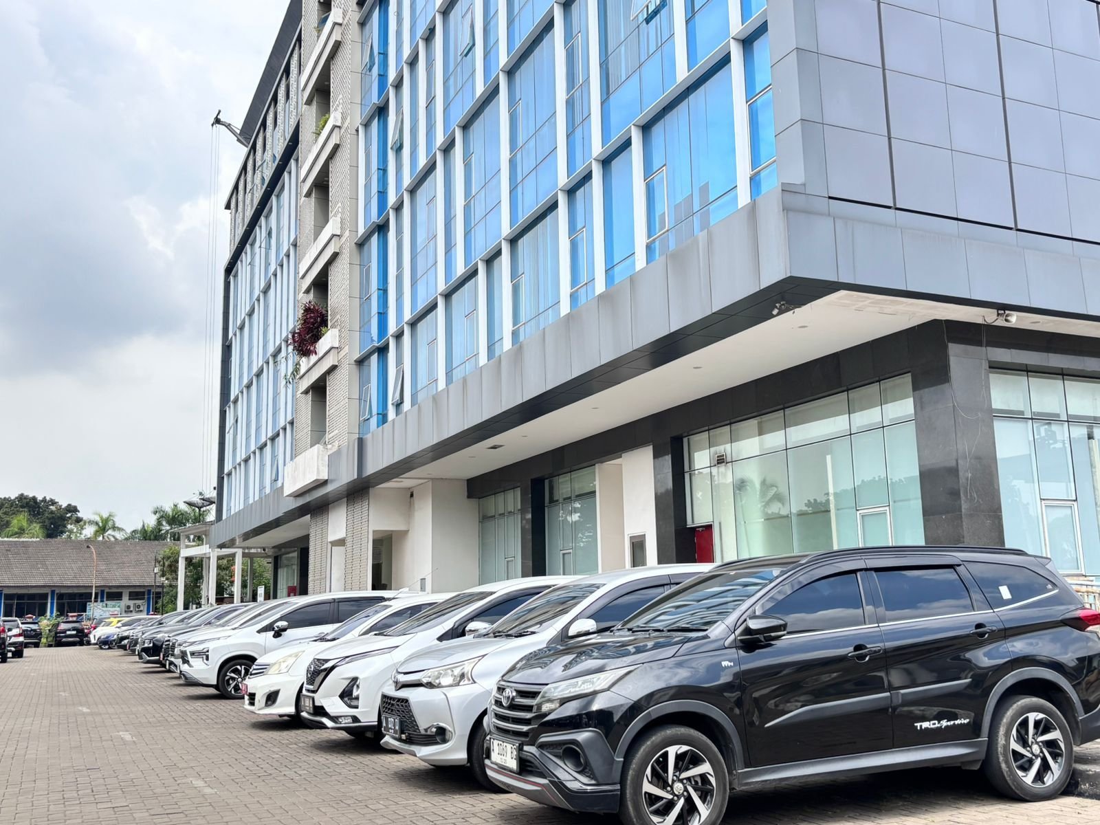 Mulai Besok Pemkot Cilegon Lakukan Uji Coba ASN Dilarang Bawa Kendaraan 4 Mulai Besok Pemkot Cilegon Lakukan Uji Coba ASN Dilarang Bawa Kendaraan