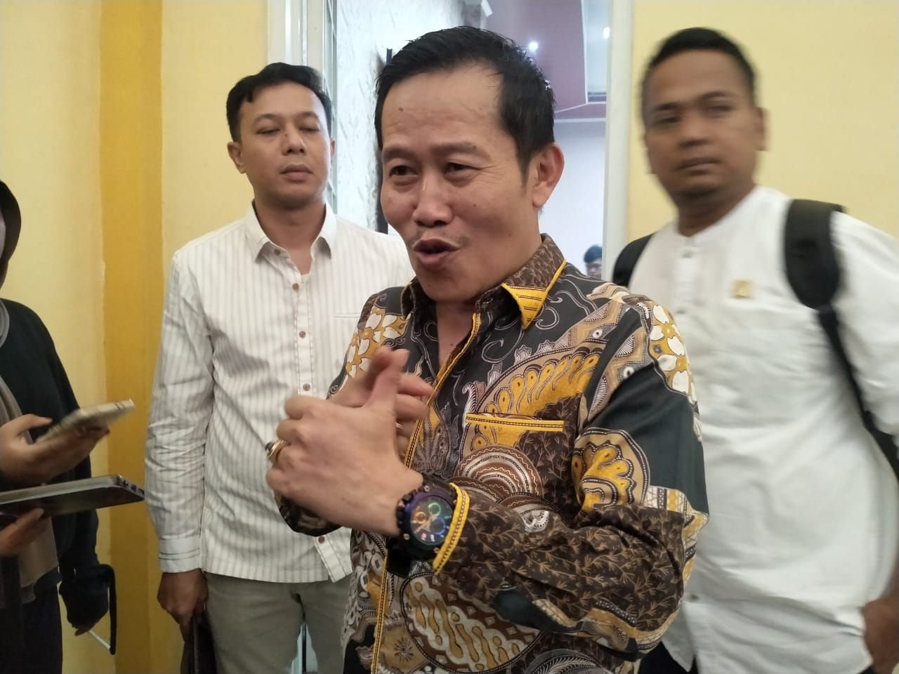 Ketua DPRD Kota Serang Minta Pemkot Pertimbangkan Warga Sukadana 1 Minta Tempati Tanah Eks Bengkok 1 Ketua DPRD Kota Serang Minta Pemkot Pertimbangkan Warga Sukadana 1 Minta Tempati Tanah Eks Bengkok