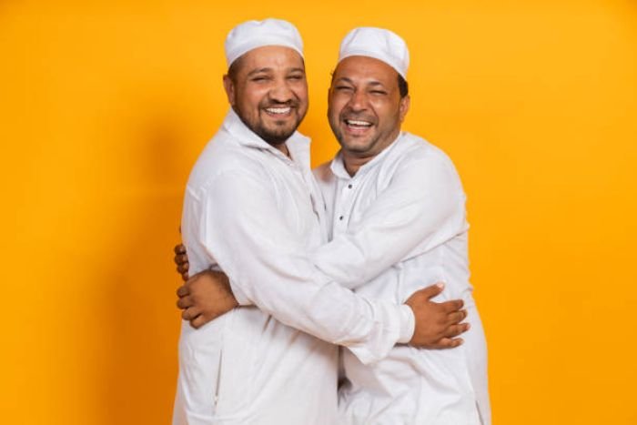 Khutbah Jumat Hari Ini 30 Mei 2025: Persahabatan Sejati, Jalan Keselamatan Dunia dan Akhirat 8 Khutbah Jumat Hari Ini 30 Mei 2025: Persahabatan Sejati, Jalan Keselamatan Dunia dan Akhirat