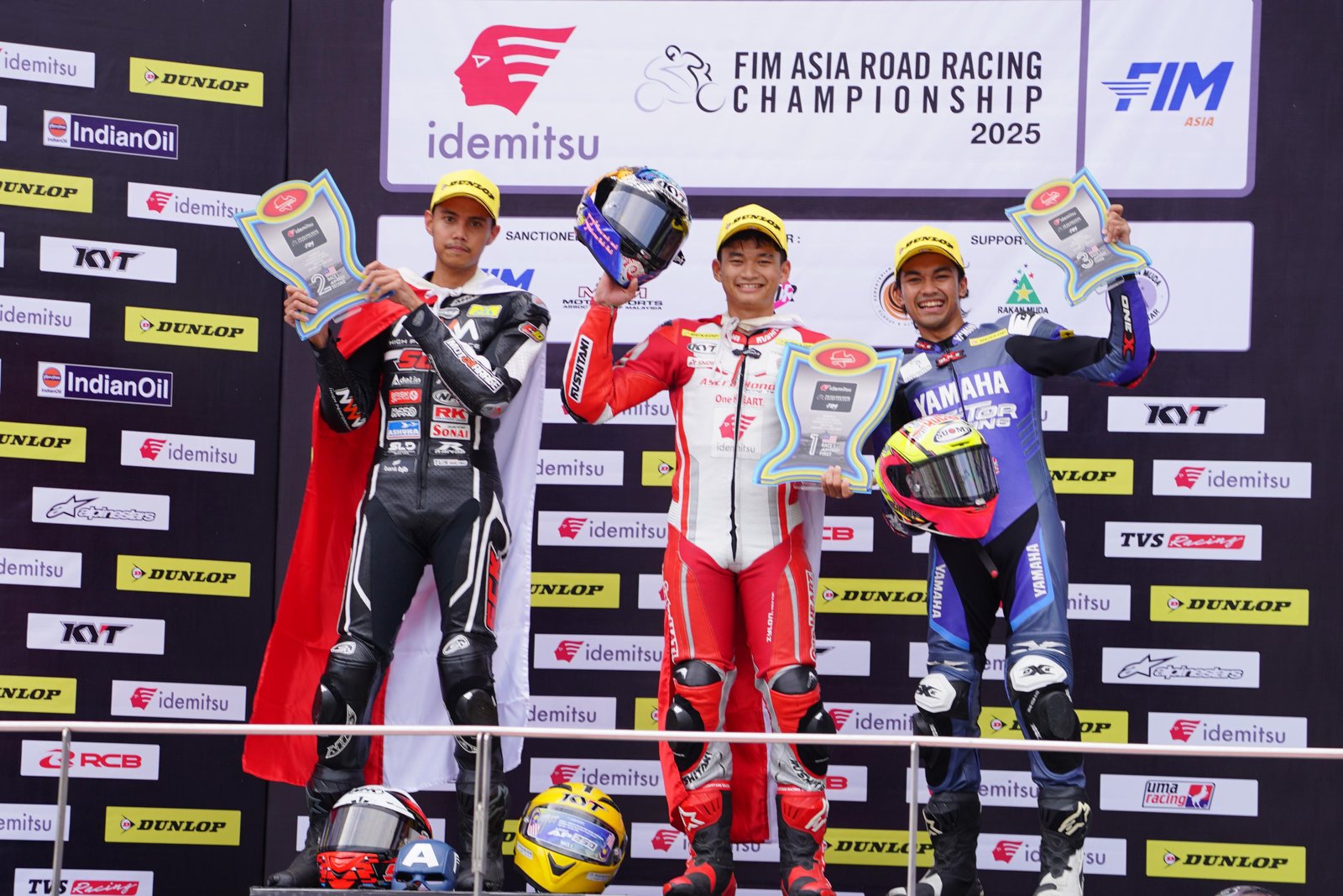 Pebalap AHRT Raih Podium Juara di ARRC 2025 Seri Sepang, Bendera Merah Putih Berkibar di Malaysia