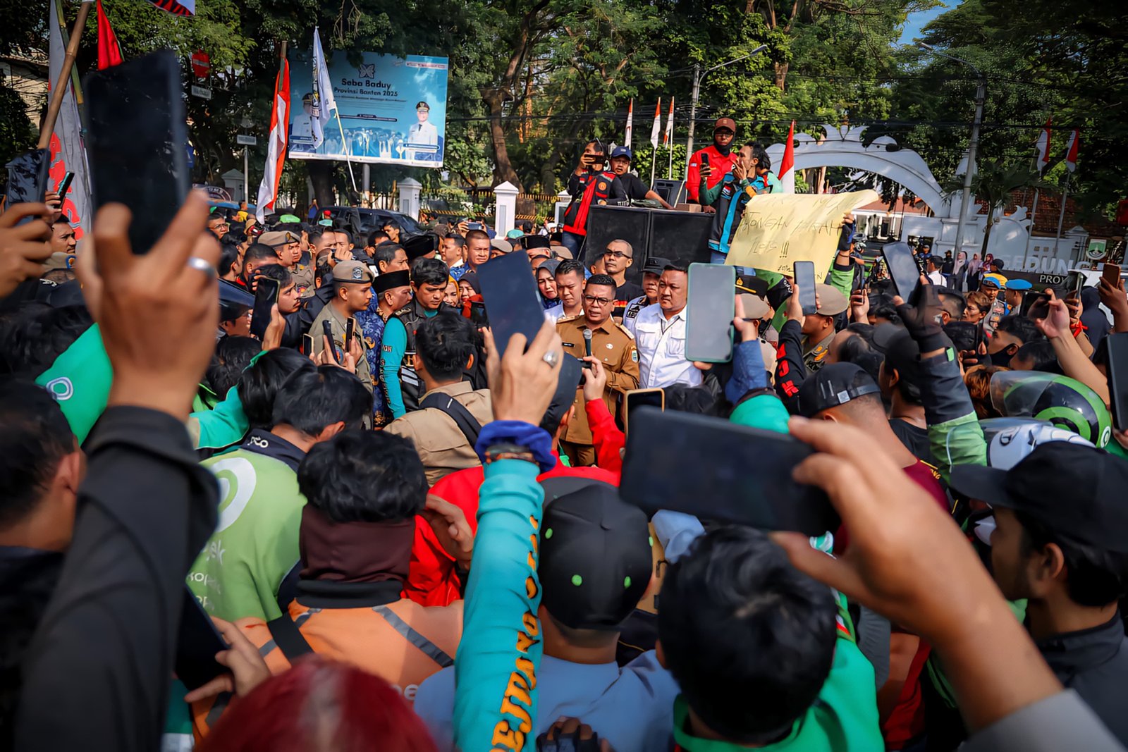 3,1 Juta Pekerja di Banten Belum Terlindungi BPJS Ketenagakerjaan, Ini Sebabnya 1 3,1 Juta Pekerja di Banten Belum Terlindungi BPJS Ketenagakerjaan, Ini Sebabnya