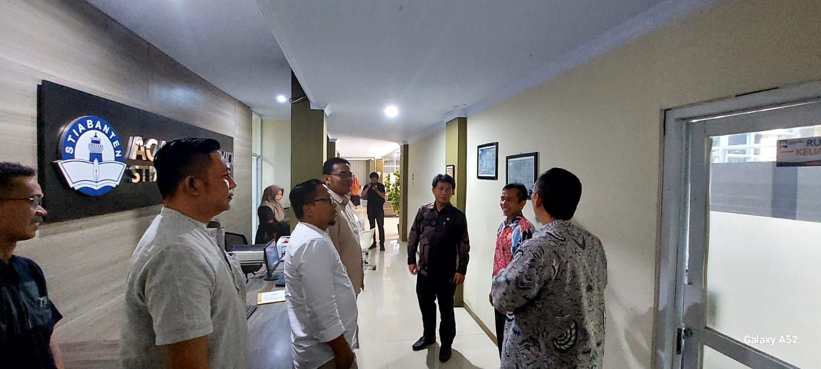 Anggota Komisi X DPR RI Bonnie Triyana Kunjungi STIA Banten, Dukung Peningkatan Kampus Menjadi Institut