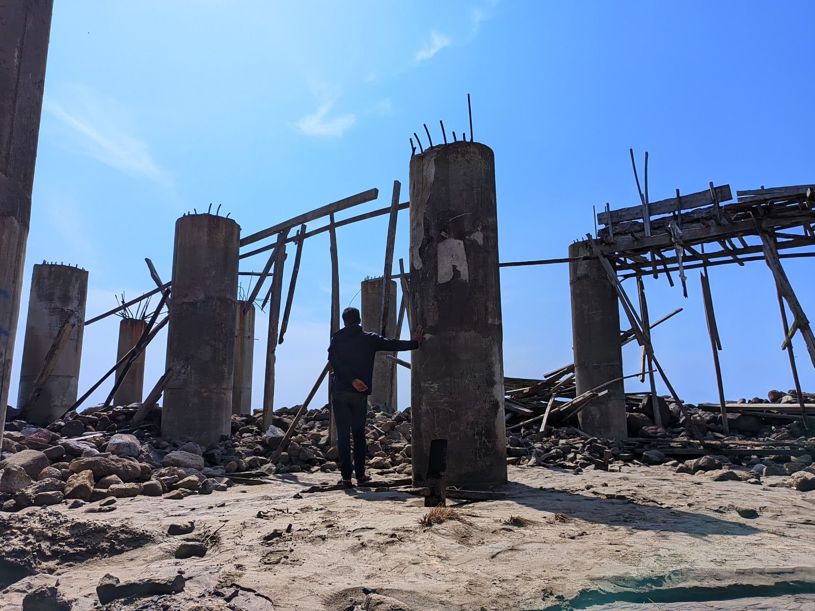 Lanjutkan Pembangunan Masjid Terapung Banten yang Mangkrak, Pemkab Serang Temui Yayasan Al Bahru 2 Lanjutkan Pembangunan Masjid Terapung Banten yang Mangkrak, Pemkab Serang Temui Yayasan Al Bahru