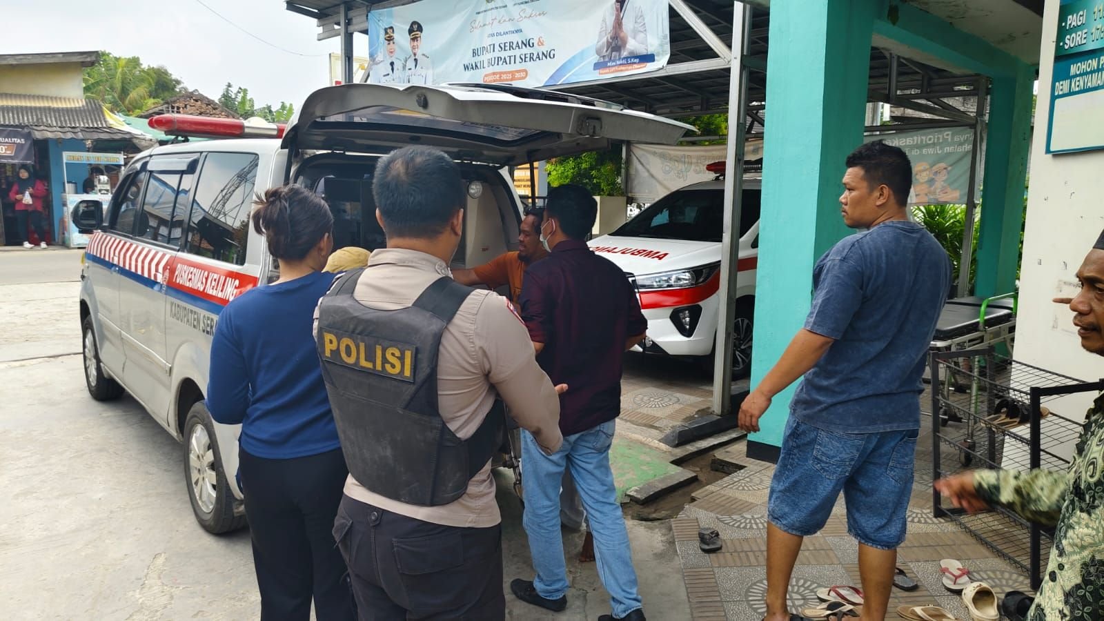 ODGJ Cangkul Lansia di Petir Kabupaten Serang, Korban Alami Luka Berat 3 ODGJ Cangkul Lansia di Petir Kabupaten Serang, Korban Alami Luka Berat