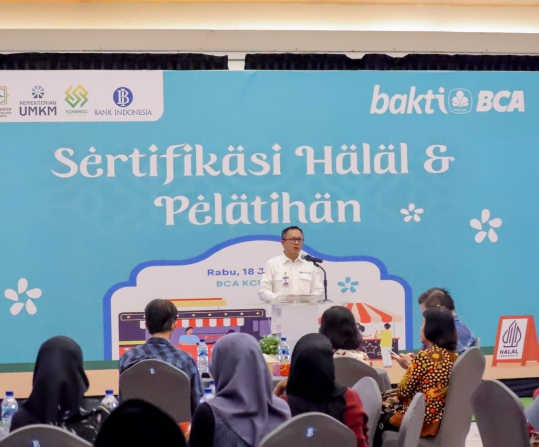BI Banten dan Bank BCA Berikan Sertifikasi Halal untuk 100 UMKM di Kota Serang