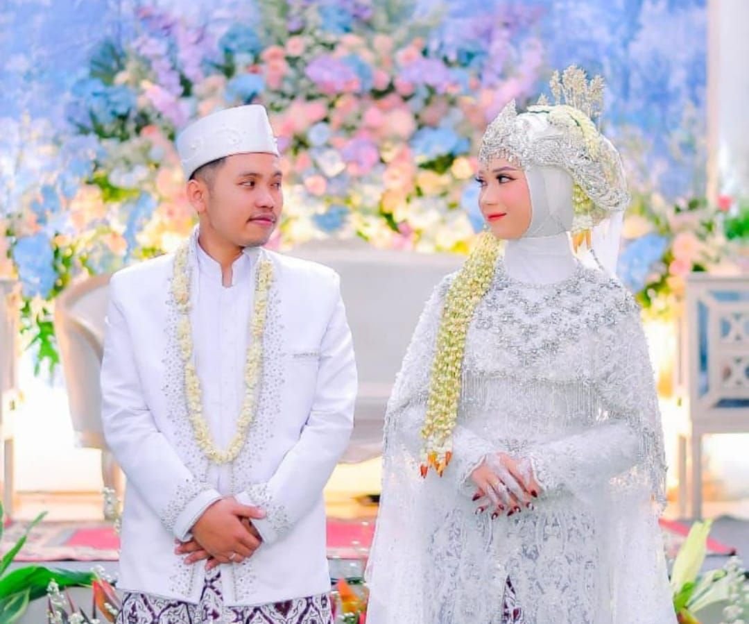 Mau Nikah Estetik Tanpa Boncos? Sinar Rubi Wedding Gallery Tawarkan Paket Intimate Rp9 Juta di Serang dan Cilegon 1 Mau Nikah Estetik Tanpa Boncos? Sinar Rubi Wedding Gallery Tawarkan Paket Intimate Rp9 Juta di Serang dan Cilegon
