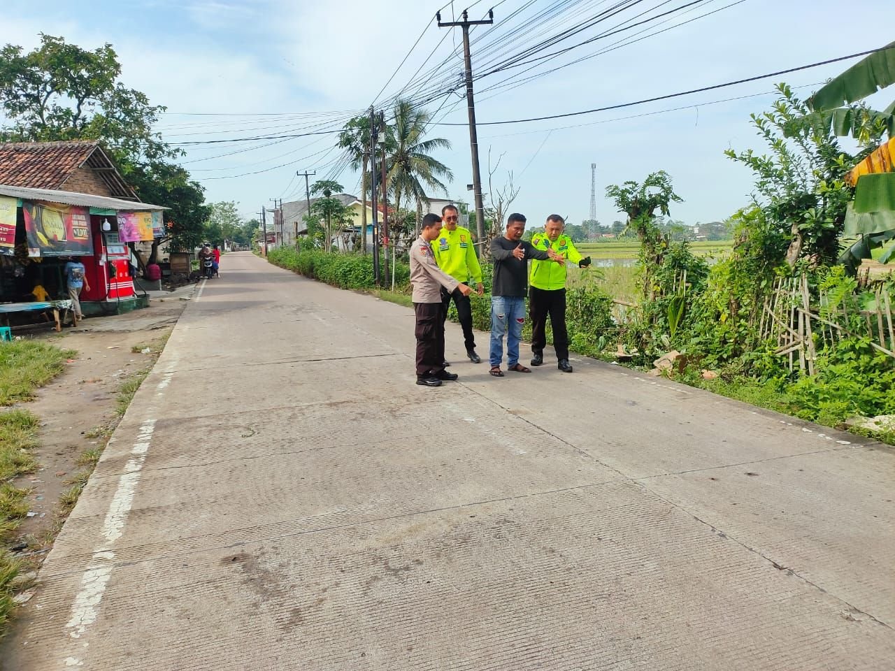 Lengah Saat Naik Motor Warga Kabupaten Serang Tewas Usai Tabrak Truk Parkir