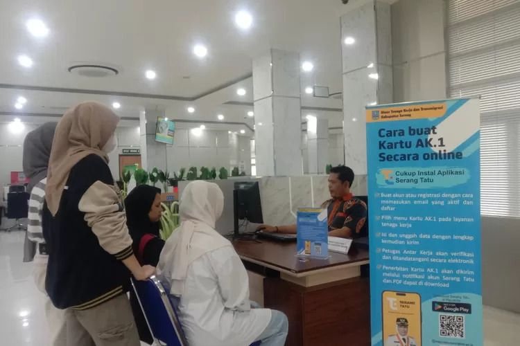 13.157 Warga Kabupaten Serang Buat Kartu Kuning di Semester Pertama 2025, Fresh Graduate Mendominasi