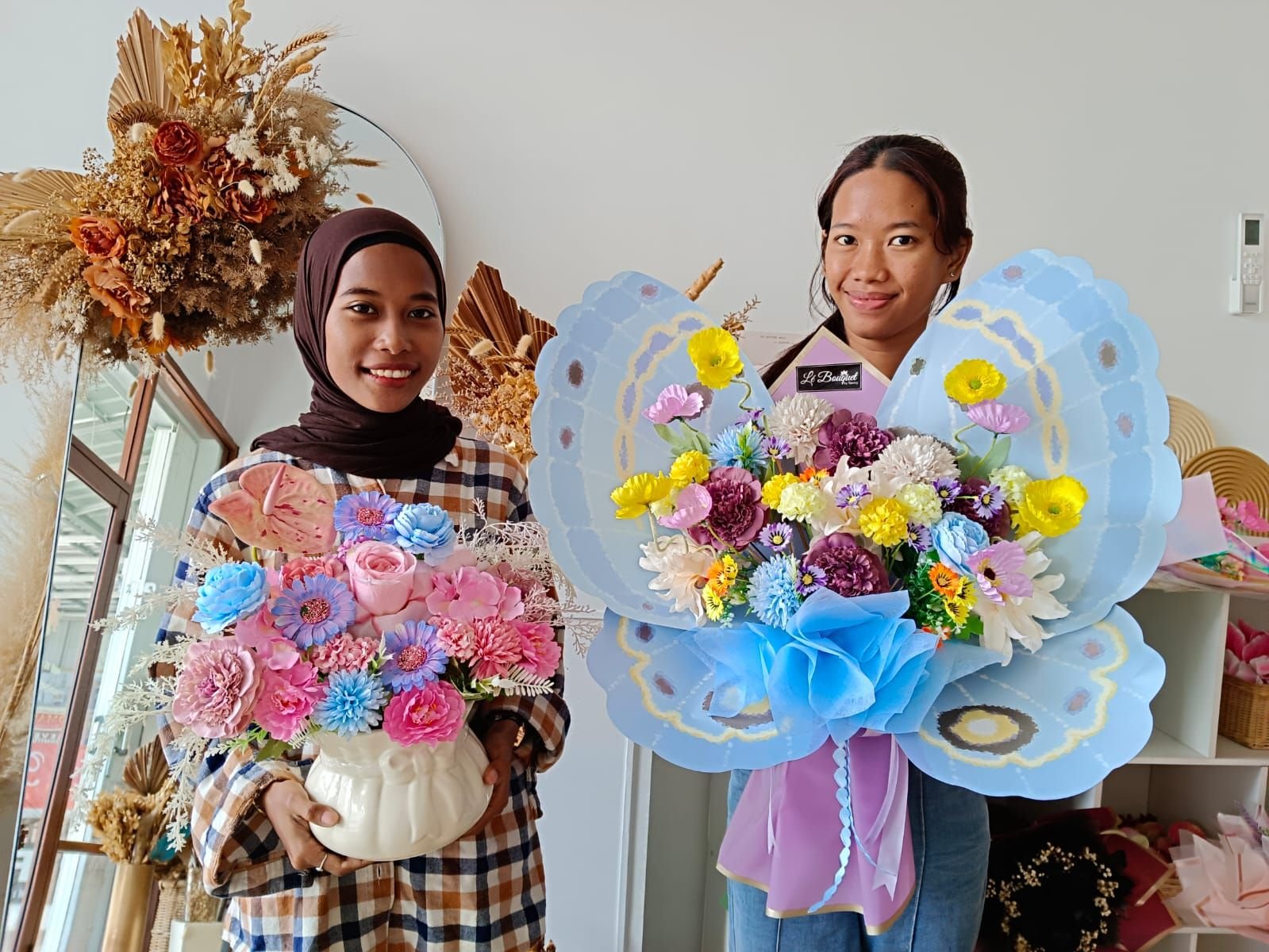 Le Bouquet by Ranny Hadirkan Buket Kekinian, Ada Model Rustic dan Vas Eksklusif 1 Le Bouquet by Ranny Hadirkan Buket Kekinian, Ada Model Rustic dan Vas Eksklusif