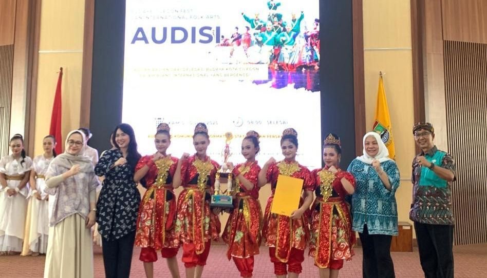 Tim Tari SMP Negeri2 Cilegon Bakal Naik Pentas di Budaye Cilegon Fest dan International Folk Arts 2025 5 Tim Tari SMP Negeri2 Cilegon Bakal Naik Pentas di Budaye Cilegon Fest dan International Folk Arts 2025