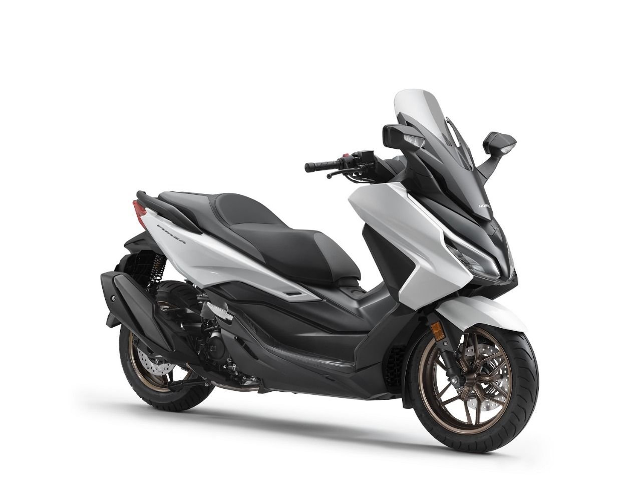 Penyegaran Honda Forza, Tampil Berkelas dengan Panel Meter TFT dan Warna Ekslusif