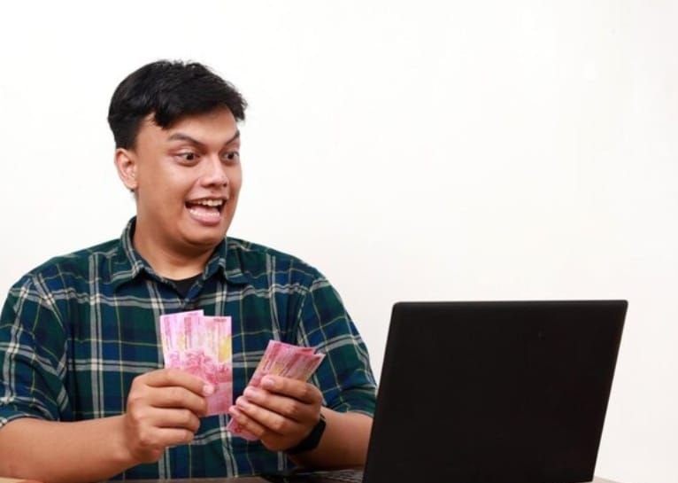 1,63 Juta Warga Banten Terjerat! Nilai Utang Pinjol Terus Membengkak, Kini Tembus Rp5,94 Triliun