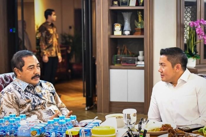Seskab Teddy Bersama Menteri Imipas Dorong 65 Ribu Pegawai Wujudkan Layanan Imigrasi yang Cepat dan Mudah