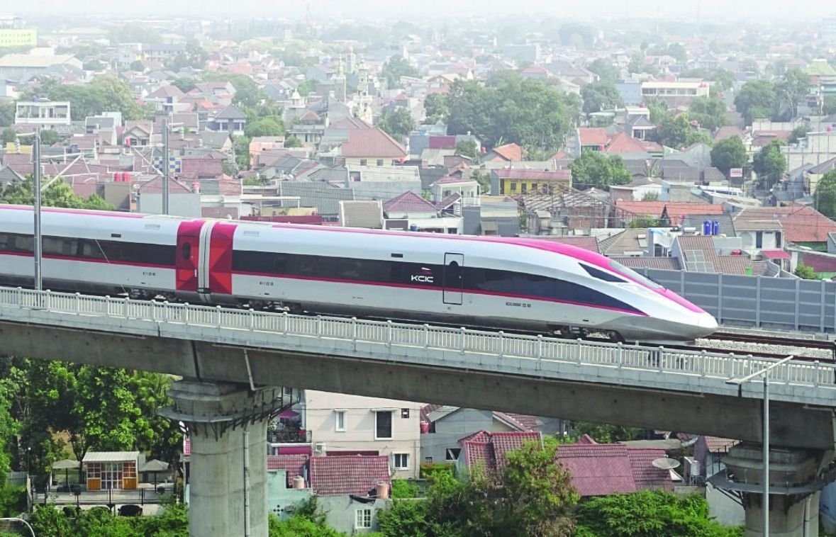 Hati-Hati, Curi Fasilitas Kereta Cepat Whoosh Bisa Dipenjara 5 Tahun! 3 Hati-Hati, Curi Fasilitas Kereta Cepat Whoosh Bisa Dipenjara 5 Tahun!