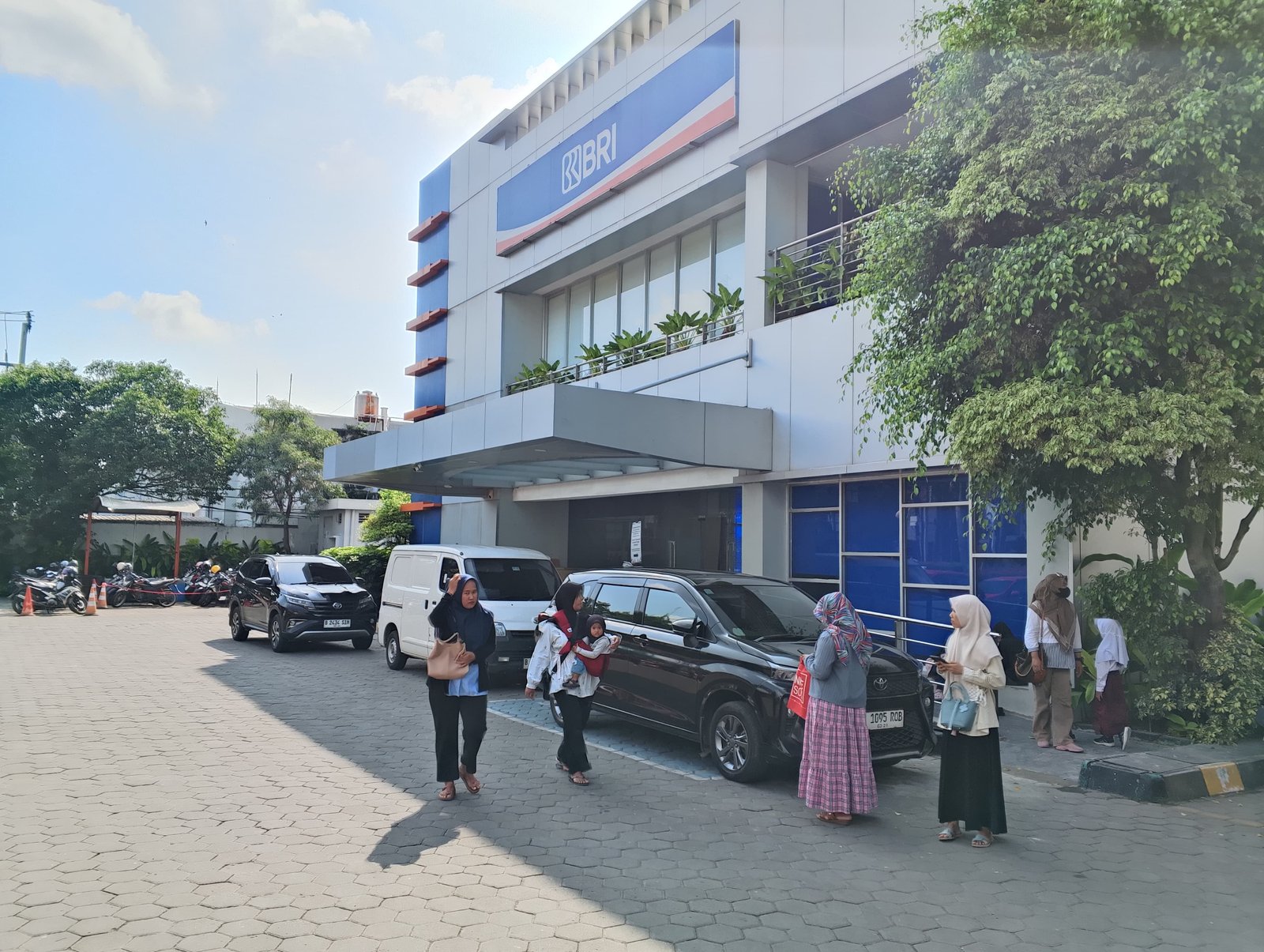 BRI Branch Office Serang Siapkan 100 Kuota Pencairan PIP per Hari 5 BRI Branch Office Serang Siapkan 100 Kuota Pencairan PIP per Hari