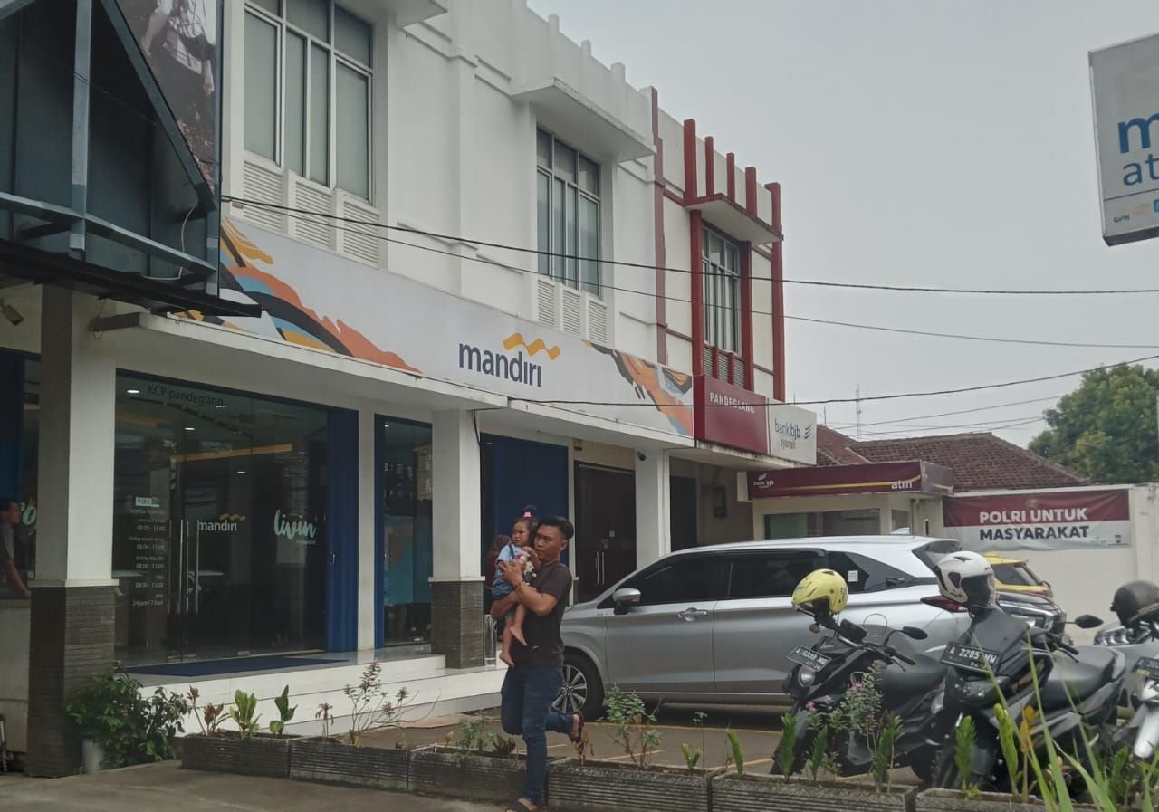 Rekening Bank Warga Pandeglang Diblokir Akibat Kebijakan PPATK 2 Rekening Bank Warga Pandeglang Diblokir Akibat Kebijakan PPATK