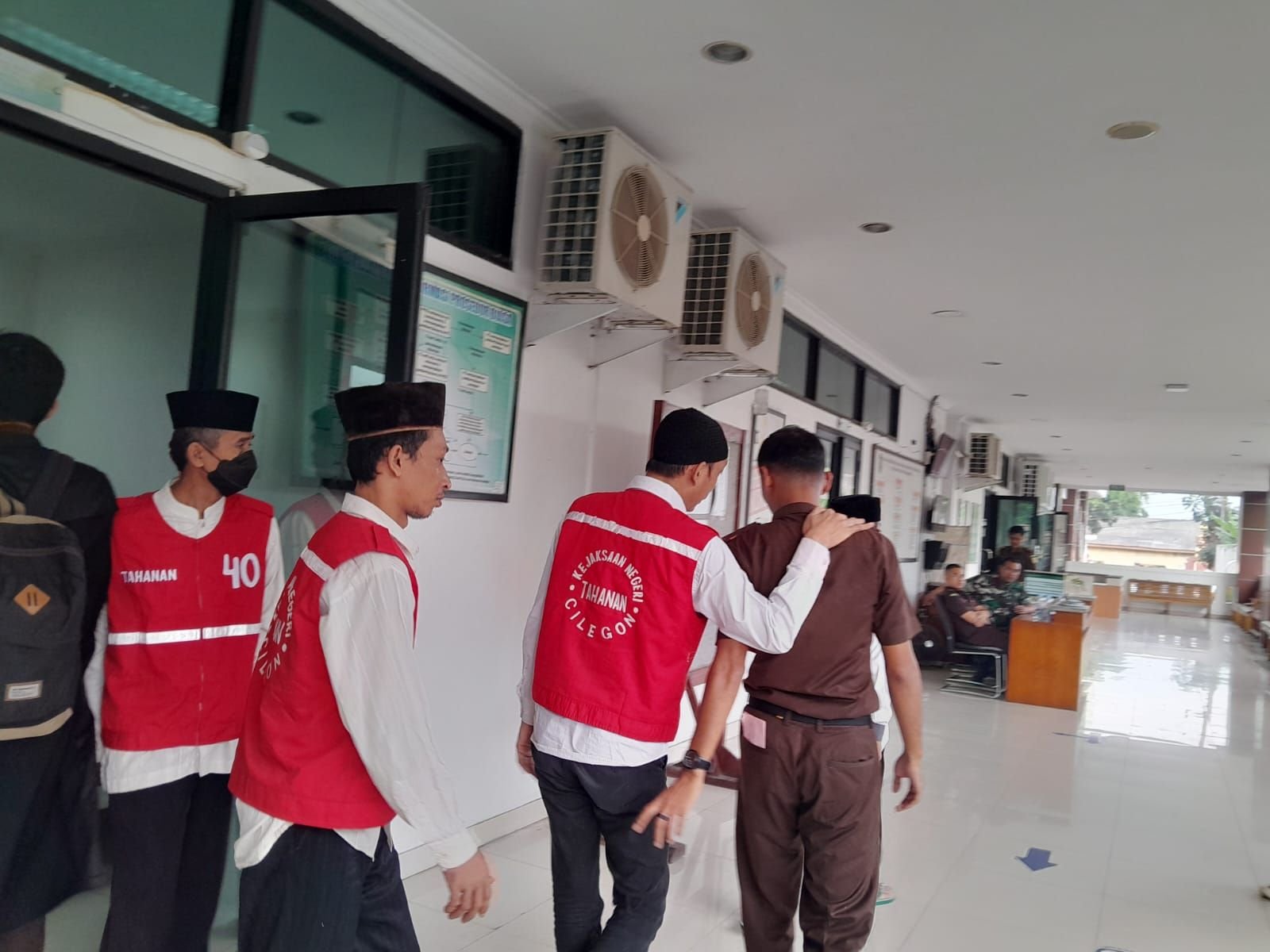 Keroyok Pria Gara-Gara Perempuan dari Aplikasi Chat, Tiga Pemuda Dituntut 2,5 Tahun