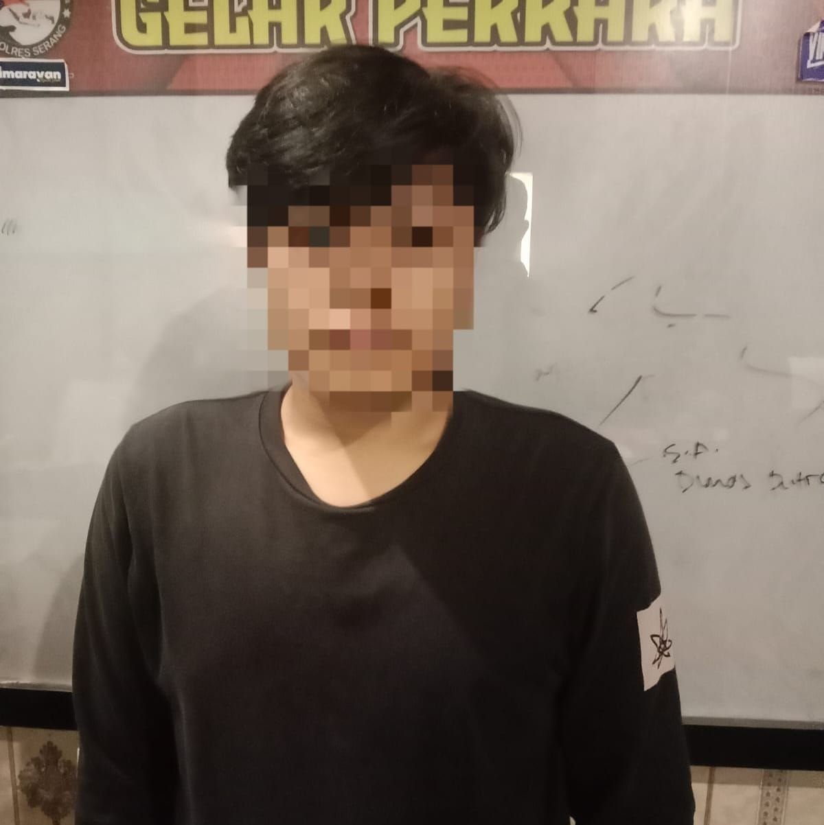 Kelabui Polisi, Pengedar Narkoba Sembunyikan Barang Bukti Dalam Pot