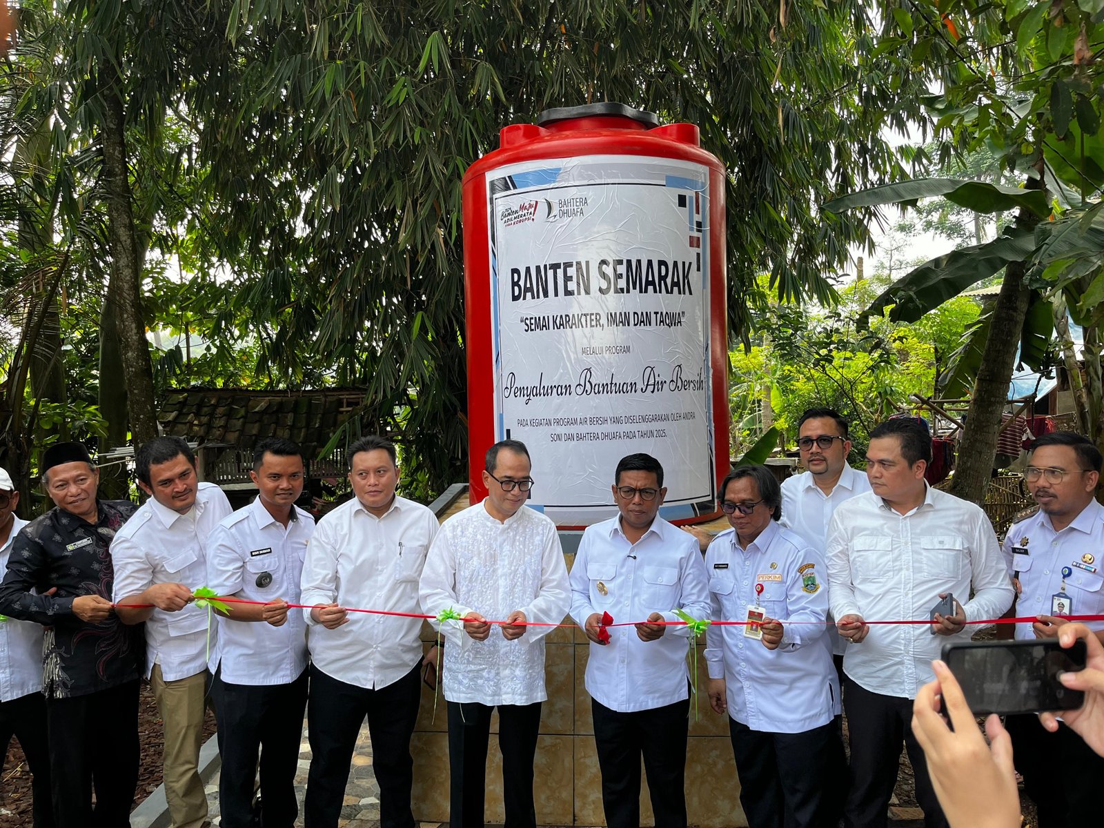 Masih Ada Ratusan Kawasan Kumuh di Banten, Andra Soni Ajak Swasta Kolaborasi