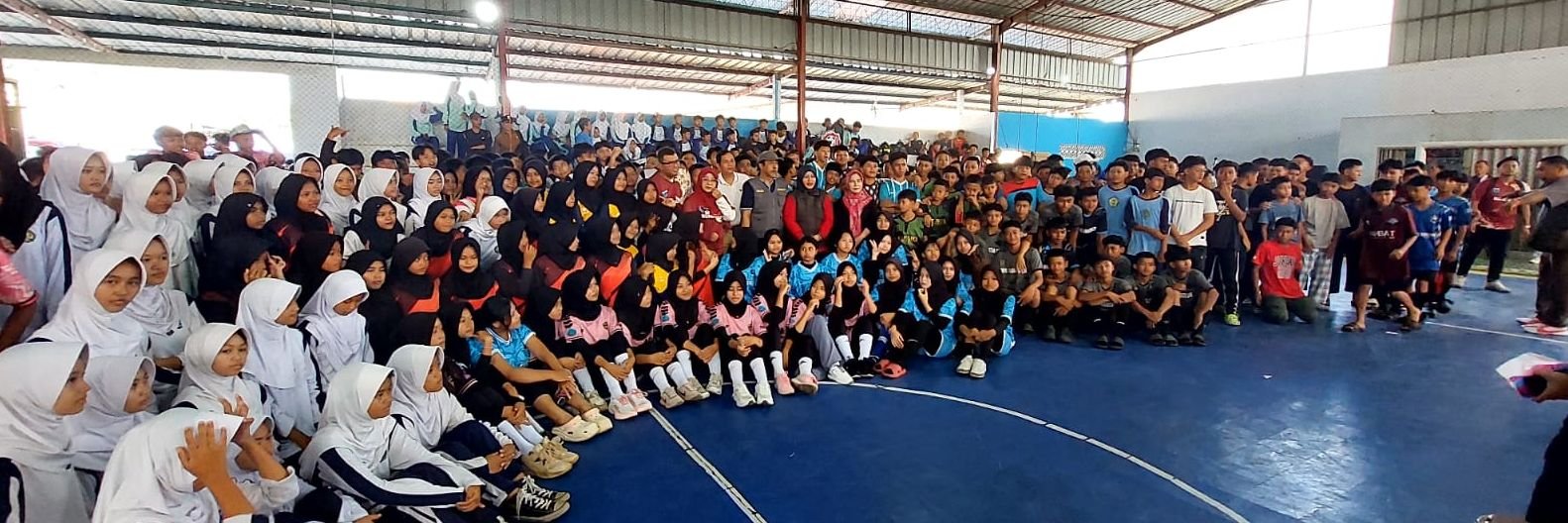 SMPN 1 Karangtanjung dan MTSN 2 Pandeglang Juara 1 Futsal Bupati Cup 1 SMPN 1 Karangtanjung dan MTSN 2 Pandeglang Juara 1 Futsal Bupati Cup