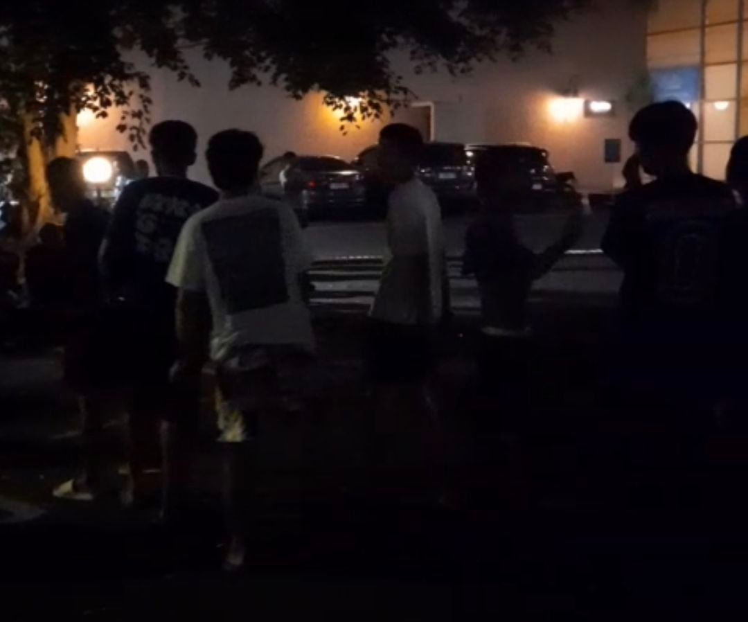 Warga Kampung Larangan Geruduk Forbis Hotel, Diduga Limbah Cemari Sungai 6 Warga Kampung Larangan Geruduk Forbis Hotel, Diduga Limbah Cemari Sungai