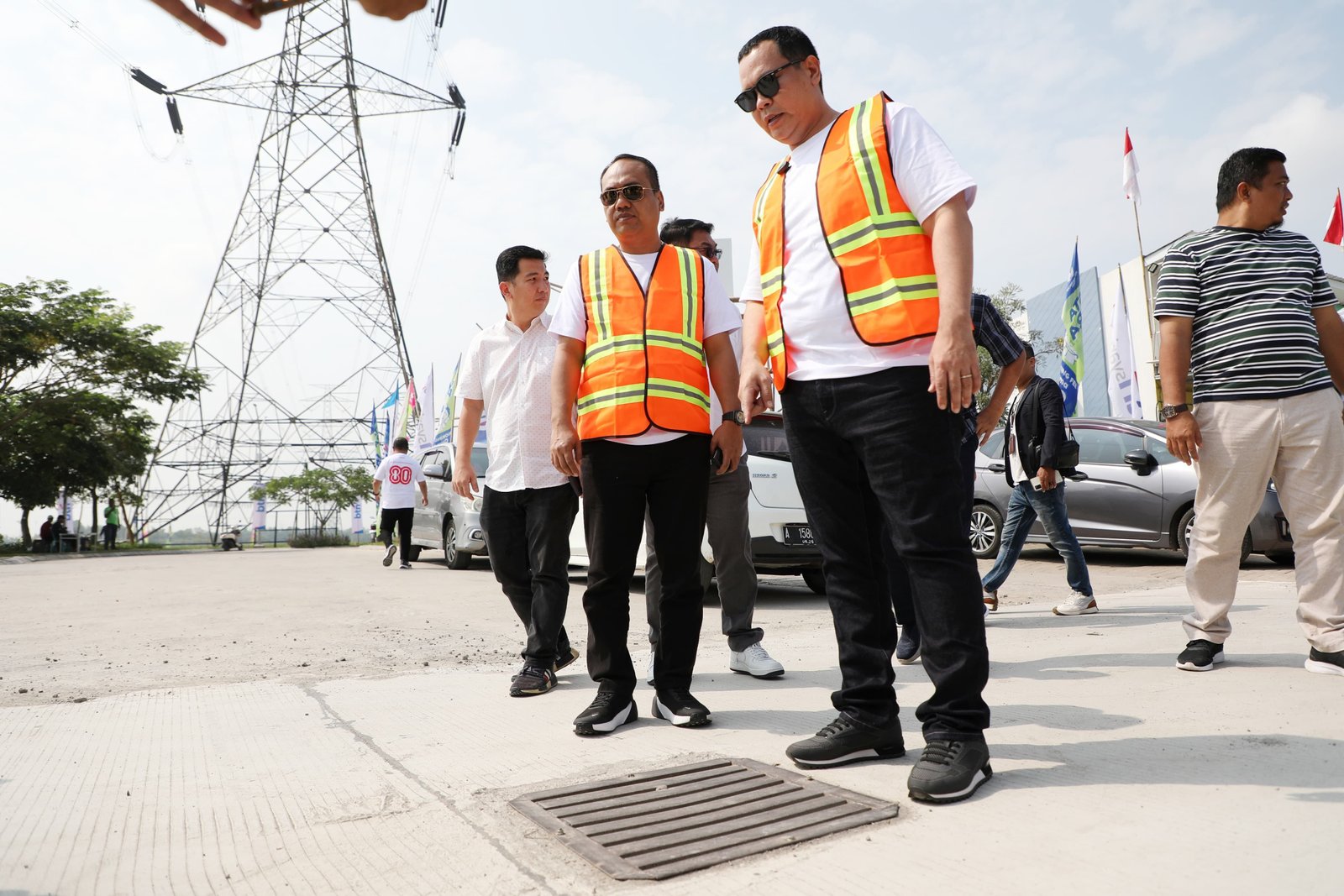 Didanai CSR, Betonisasi Jalan Pakupatan-Bendung di Kota Serang Hasilnya Memuaskan 4 Didanai CSR, Betonisasi Jalan Pakupatan-Bendung di Kota Serang Hasilnya Memuaskan