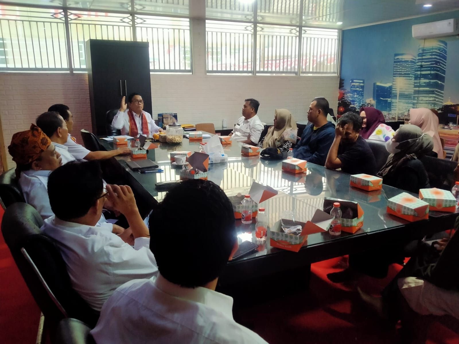 Dari Pungli Rp25 Juta Per Malam, Oknum Penguasa Lapak Diduga Intimidasi PKL Kalijaga Agar Menolak Dipindahkan 1 Dari Pungli Rp25 Juta Per Malam, Oknum Penguasa Lapak Diduga Intimidasi PKL Kalijaga Agar Menolak Dipindahkan